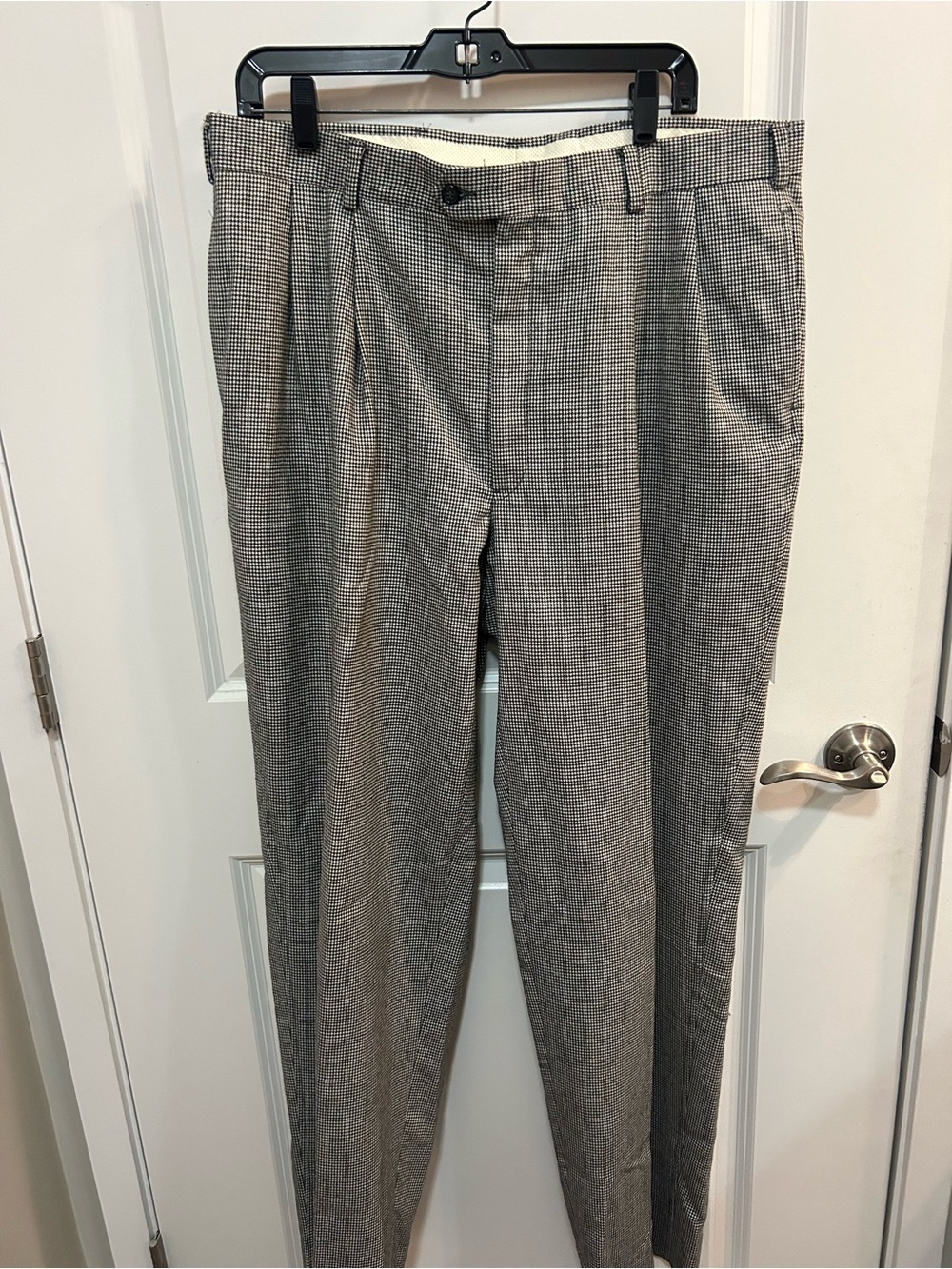 Hart Shaffner Marx Men’s Pure Virgin Wool Houndstooth Dress Pants 38x34 Black